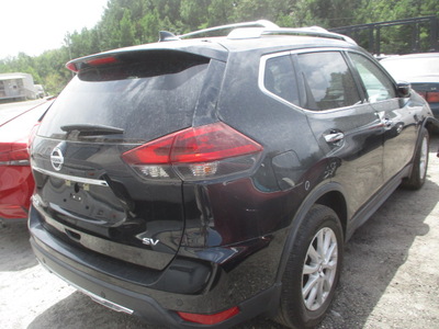 nissan rogue s sv