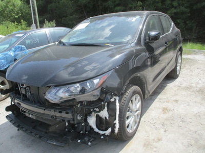 nissan rogue sport s sv sl