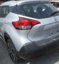 nissan kicks sv