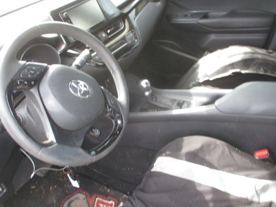 toyota c hr xle xle premium