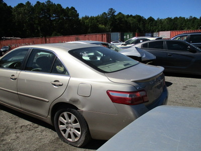 toyota camry ce le xle se