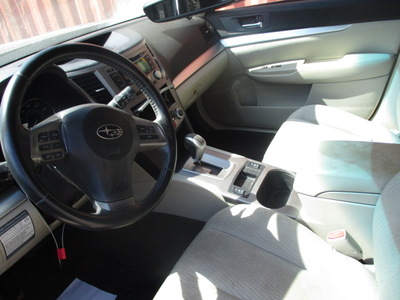 subaru outback 2 5i premium