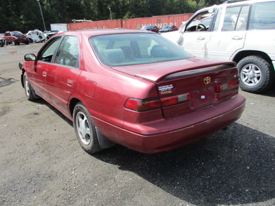 toyota camry ce le xle