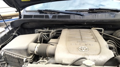 toyota sequoia 5 7l