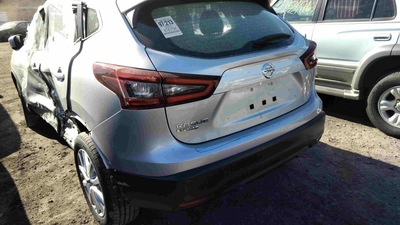 nissan rogue sport 2l