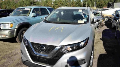 nissan rogue sport 2l