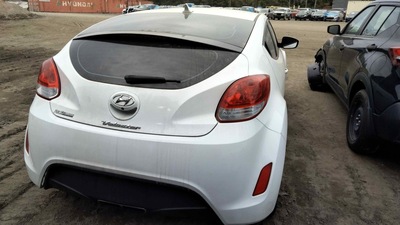 hyundai veloster 1 6l