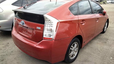 toyota prius 1 8l