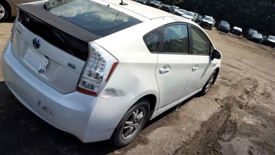 toyota prius 1 8l