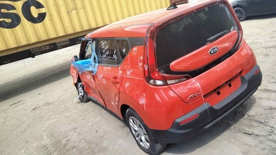 kia soul lx x line s