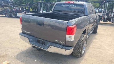 toyota tundra 5 7l