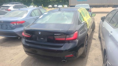 bmw 330i 2l