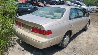 toyota camry 2 2l