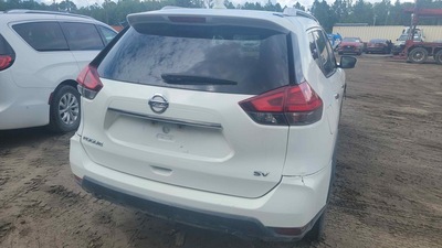 nissan rogue s sv