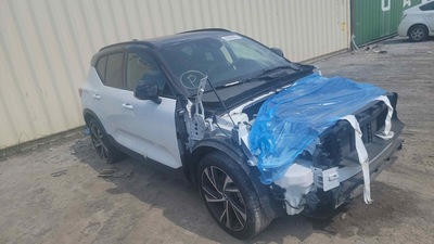 volvo xc40 2l