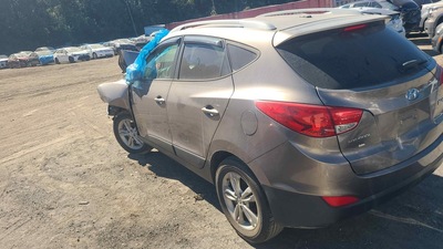 hyundai tucson 2 4l