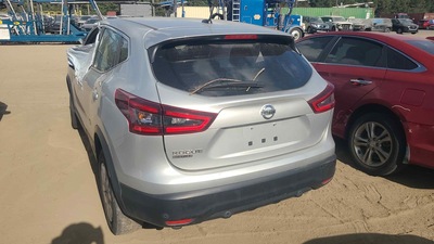 nissan rogue sport 2l