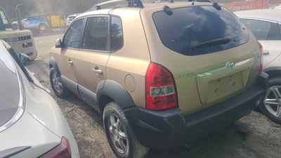 hyundai tucson 2 7l