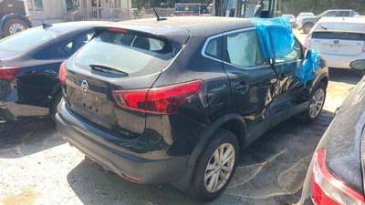 nissan rogue sport 2l