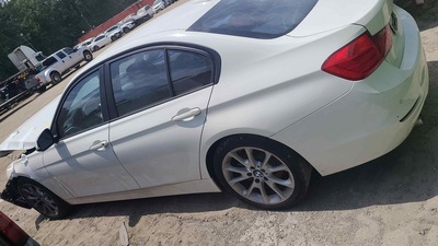 bmw 320i 2l