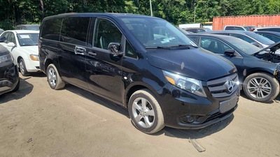 mercedes benz metris 2l