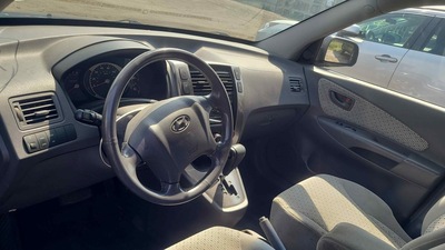 hyundai tucson 2 7l