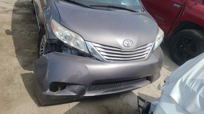 toyota sienna 3 5l