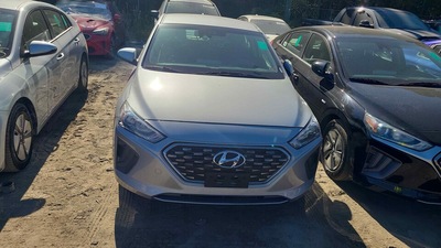 hyundai ioniq 1 6l