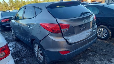 hyundai tucson 2 4l