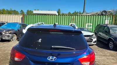 hyundai tucson 2 4l