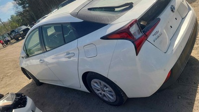 toyota prius 1 8l