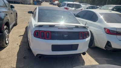 ford mustang 5l