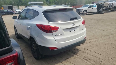 hyundai tucson 2 4l