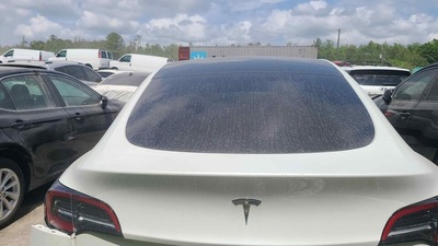 tesla model y 0l