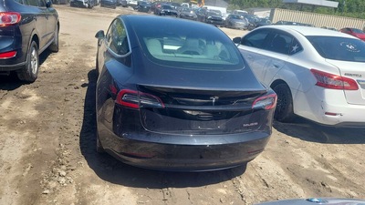 tesla model 3 0l