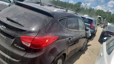 hyundai tucson 2 4l