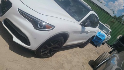 alfa romeo stelvio 2l