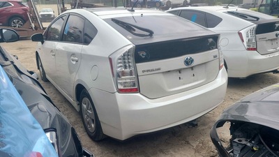 toyota prius 1 8l