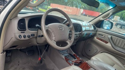 toyota sequoia 4 7l