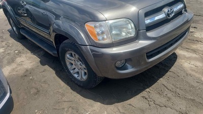 toyota sequoia 4 7l