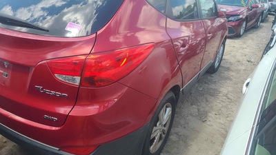 hyundai tucson 2 4l