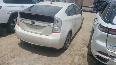 toyota prius 1 8l