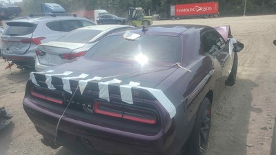 dodge challenger 6 4l