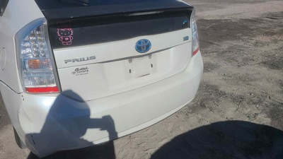 toyota prius 1 8l